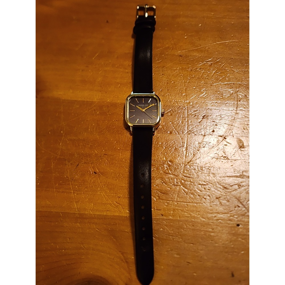 London Fog Womens Square Gold Tone Watch Blck Leather Strap LF047BK-W Japan Movt - Picture 2 of 4
